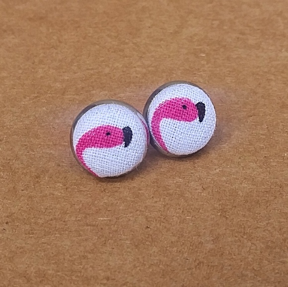 Handmade Flamingo Earrings - Picture 1 of 2